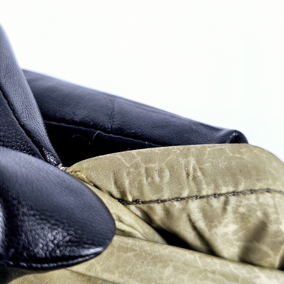 Louis Vuitton Damier Geant Messenger Bag - Picture 8 of 8